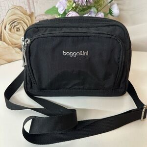 Baggallini Black Belt Bag